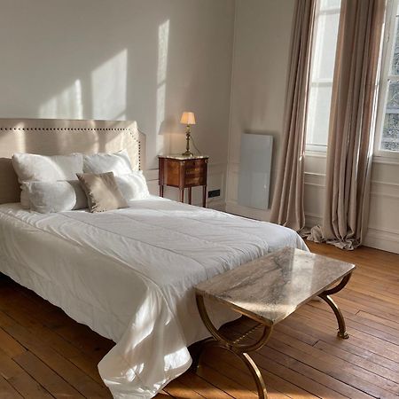 Appartement Paris 7Eme Invalides/ Tour Eiffel 1Er Etage Exteriör bild